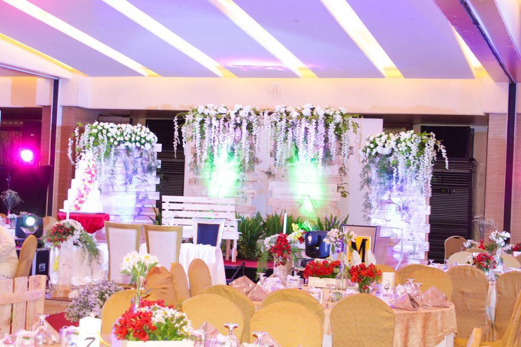 Manila Grand Opera Hotel Екстериор снимка