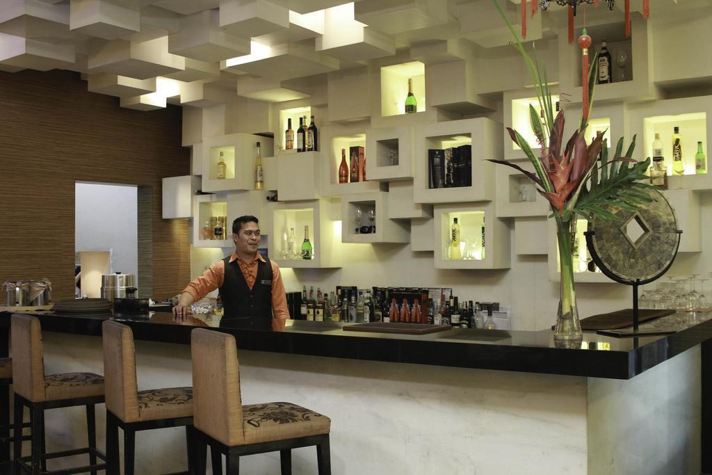 Manila Grand Opera Hotel Екстериор снимка