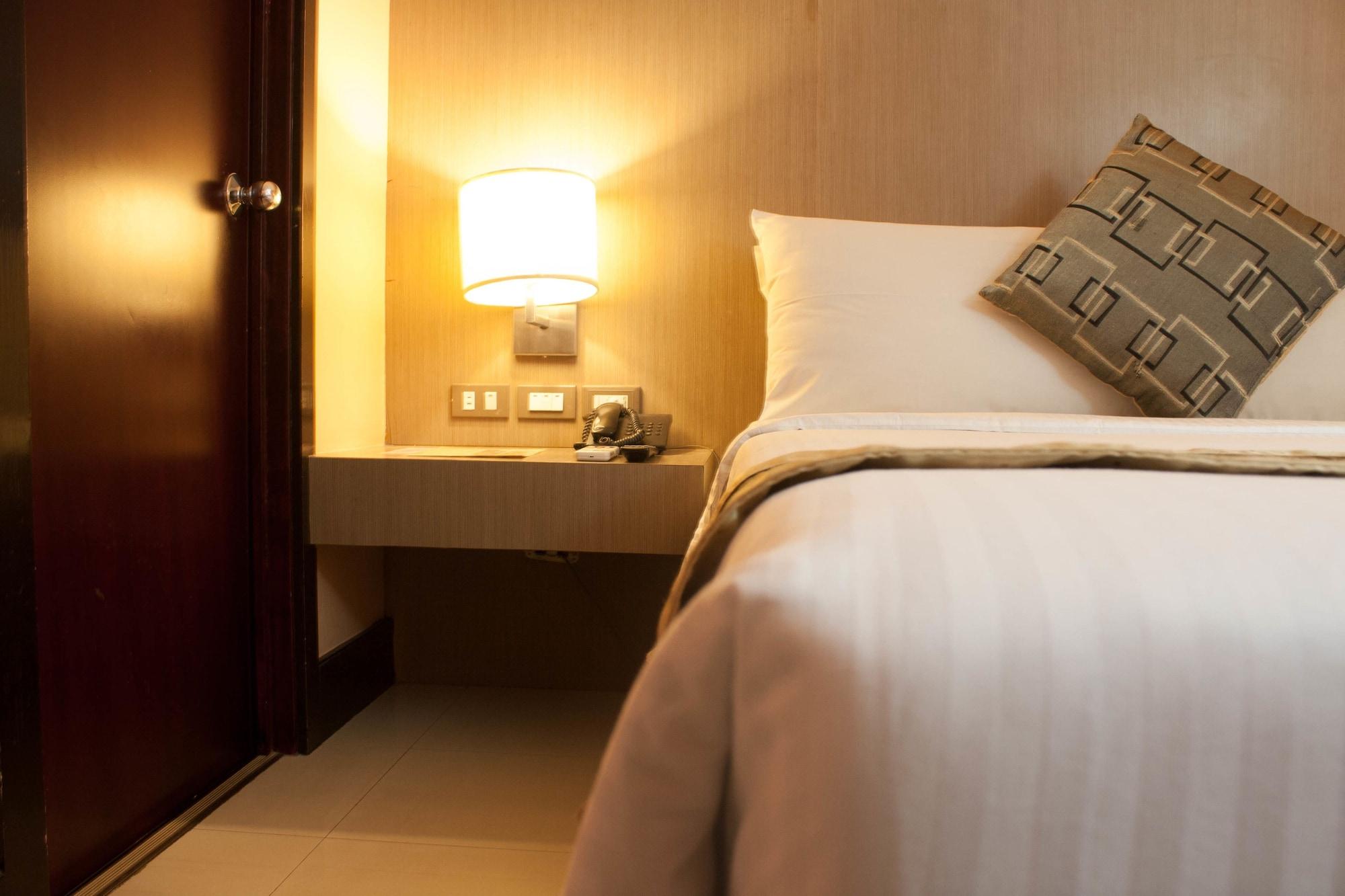 Manila Grand Opera Hotel Екстериор снимка
