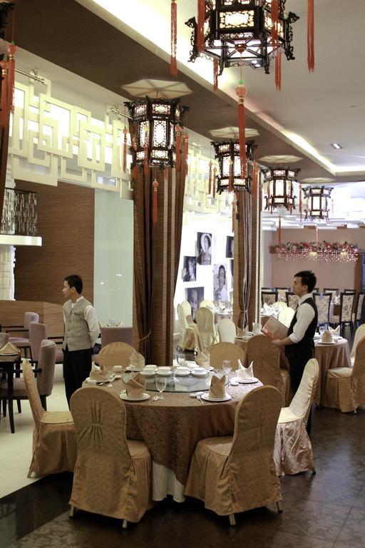 Manila Grand Opera Hotel Екстериор снимка